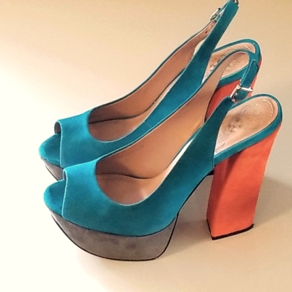 VINCE CAMUTO MAZIN PEACOCK COMBO/TRUE SUEDE SLINGBACK SHOES - Size 8 - Picture 2 of 4